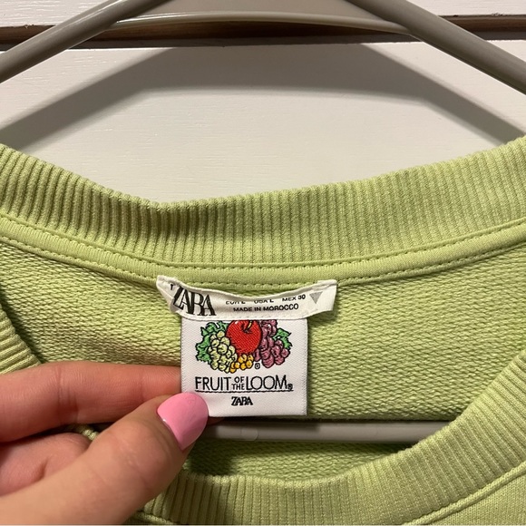 Zara X Fruit of The Loom Green Crewneck - Picture 6 of 6
